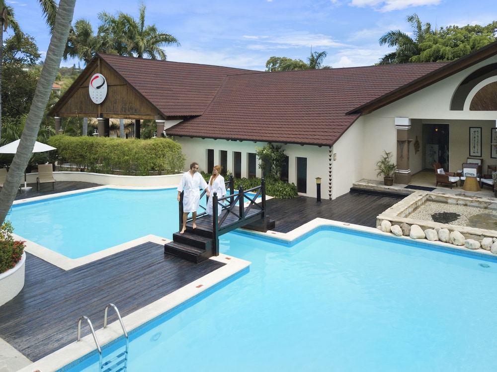 Cofresi Palm Beach and Spa Resort All Inclusive 7/66