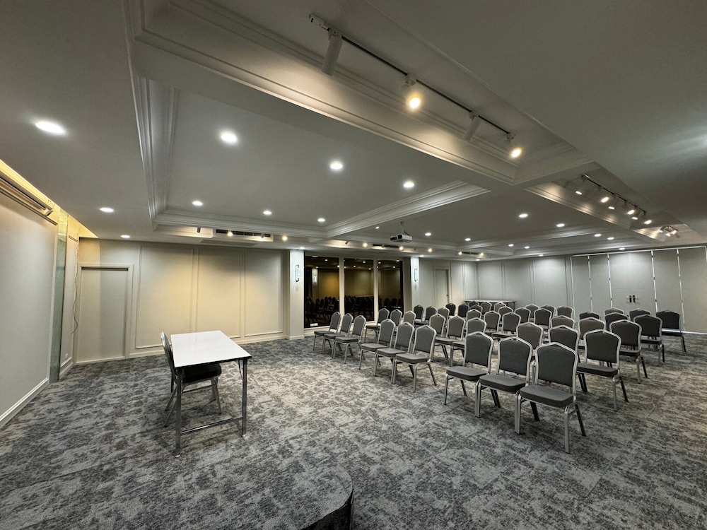 ORION Hotel and Residence Bangkok 35/50