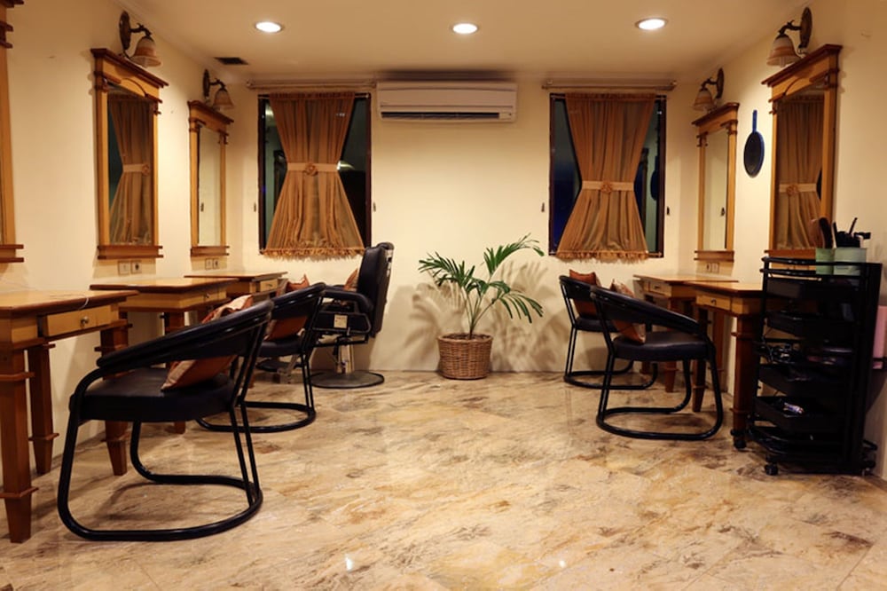 Mega Anggrek Hotel and Convention 46/57