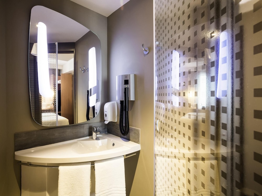 Ibis Yerevan Center 66/67