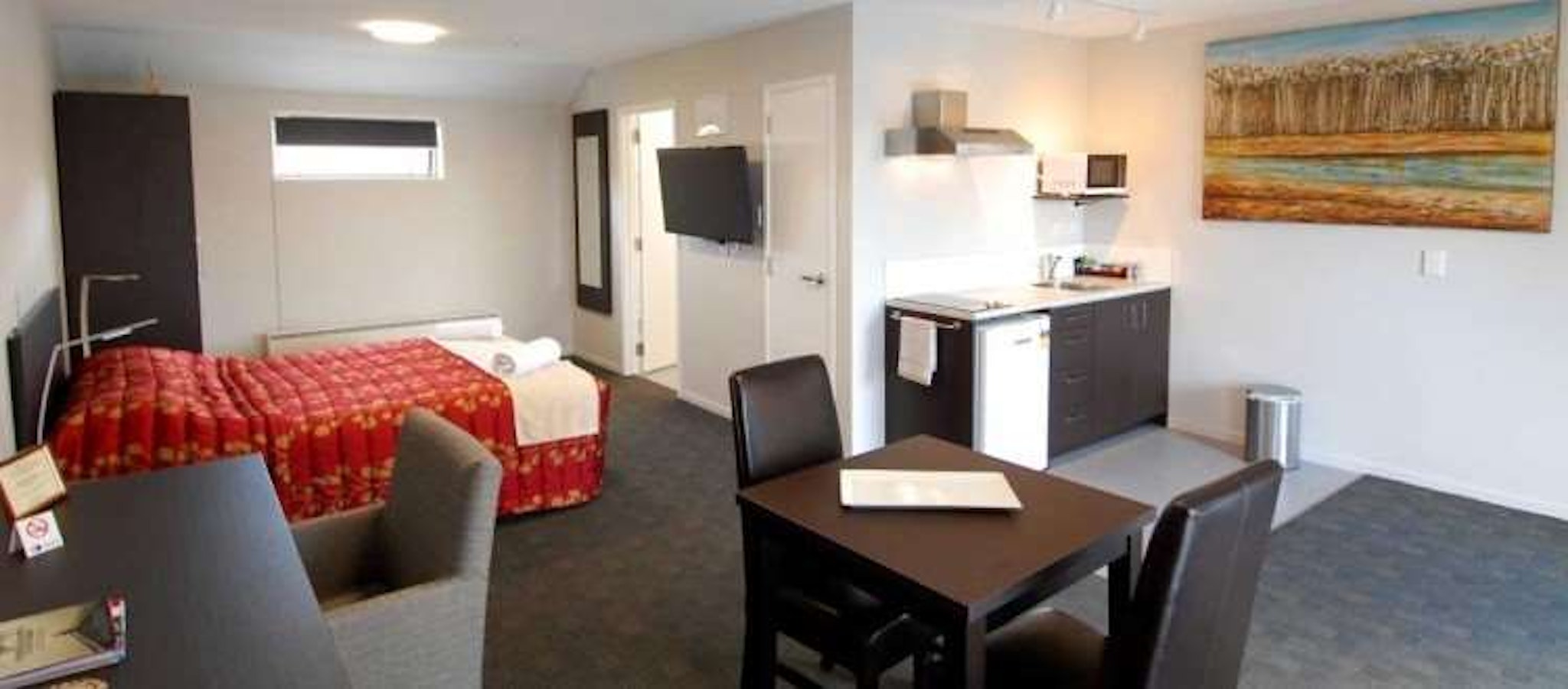 Ashford Motor Lodge 33/57