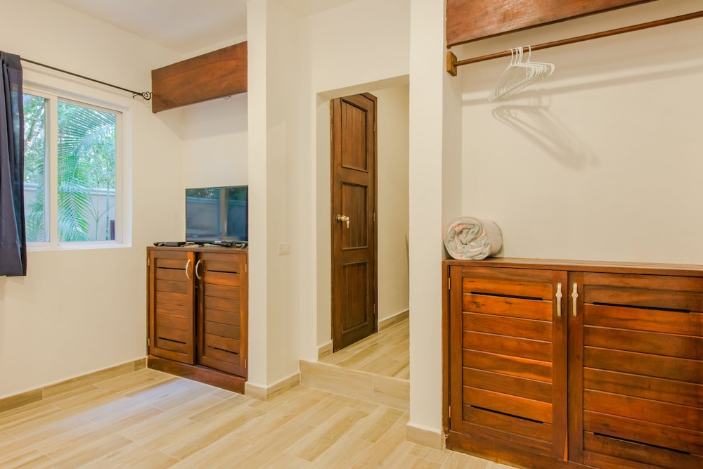 Villas Picalu Studios & Suites 20/50