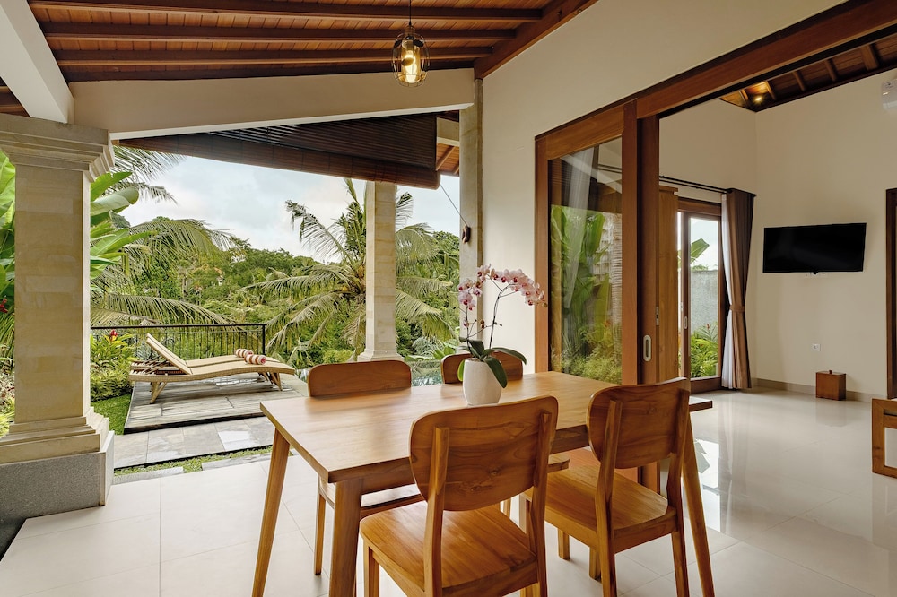 Yanyan Resort Ubud 30/50