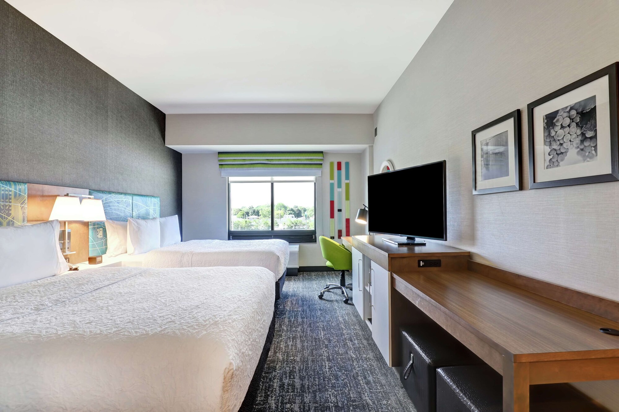 غرفة سيغنتشر بسريرين كوين، Hampton Inn St Catharines Niagara On 3/7