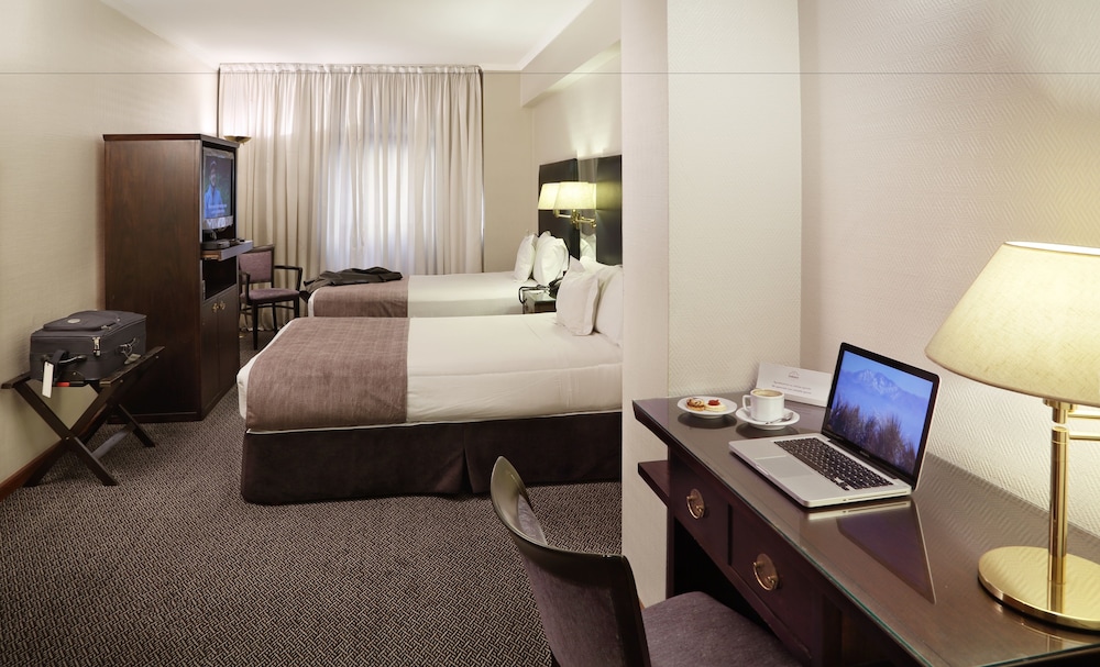 DOLMEN HOTEL 14/52