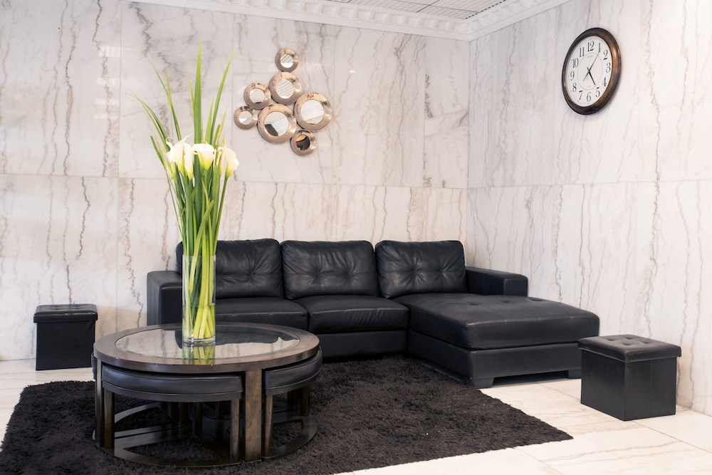 Inkari Suites 40/66