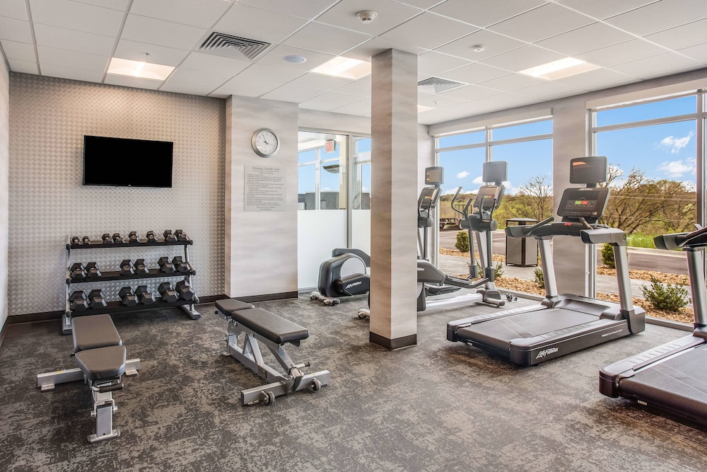 Fairfield Inn & Suites by Marriott Rolla 24/46