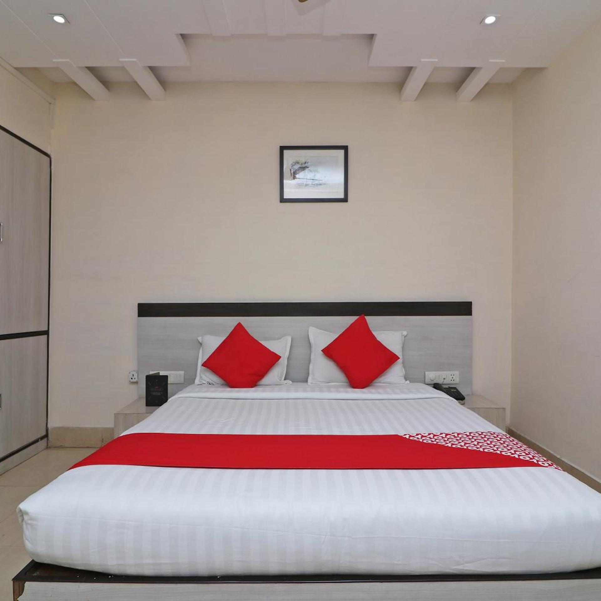 HOTEL MANDIRAM 12/22