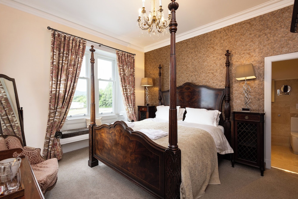 Altskeith Country House on Loch Ard 10/50
