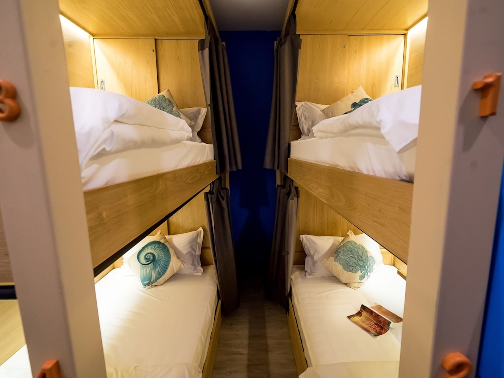 FEMALE DORM, 4 BEDS