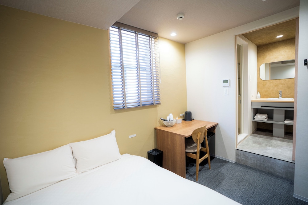 Hotel S-Presso Namba Ekimae 5/50