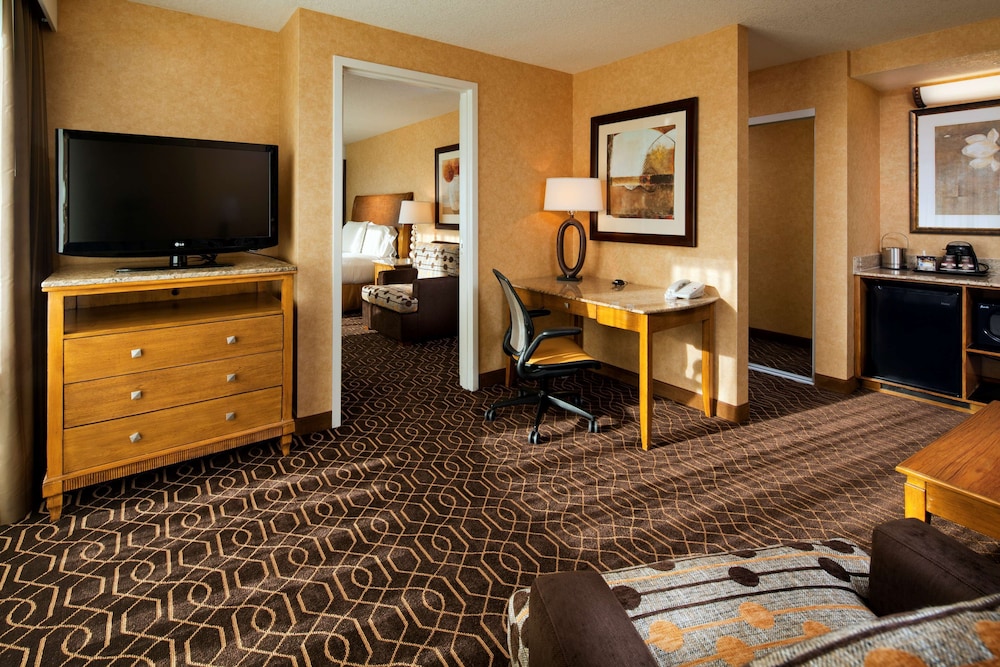DoubleTree Suites by Hilton Hotel Anaheim Resort - Convention Center 32/56