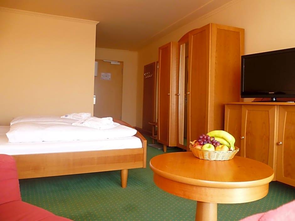 Gesundheitshotel Weissenstadt am See 15/48