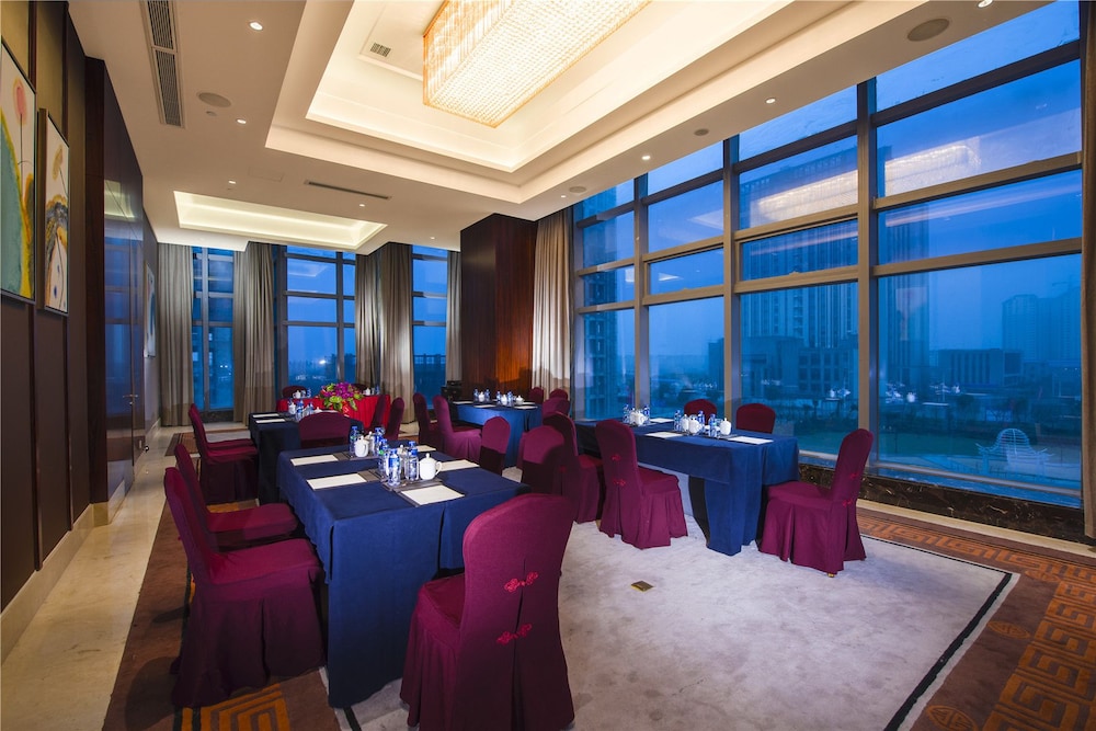 Haili New Century Grand Hotel Haiyan 28/45