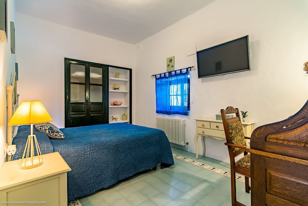 1 BEDROOM, CLASSIC, APARTMENT, TERRACE