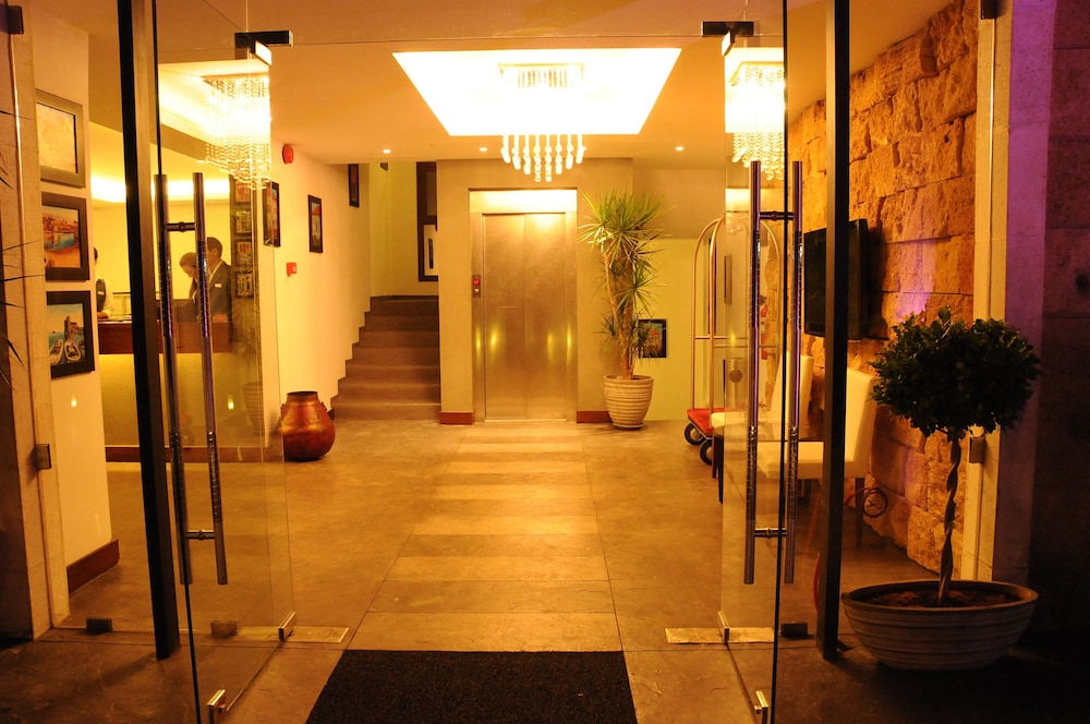 Monoberge Hotel Byblos 47/69