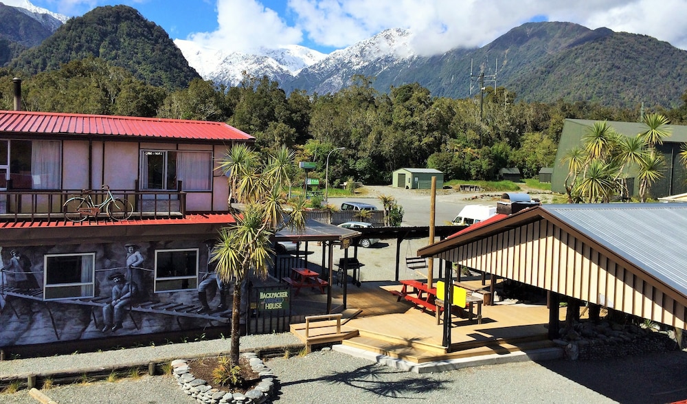 Chateau Franz Hostel 1/50