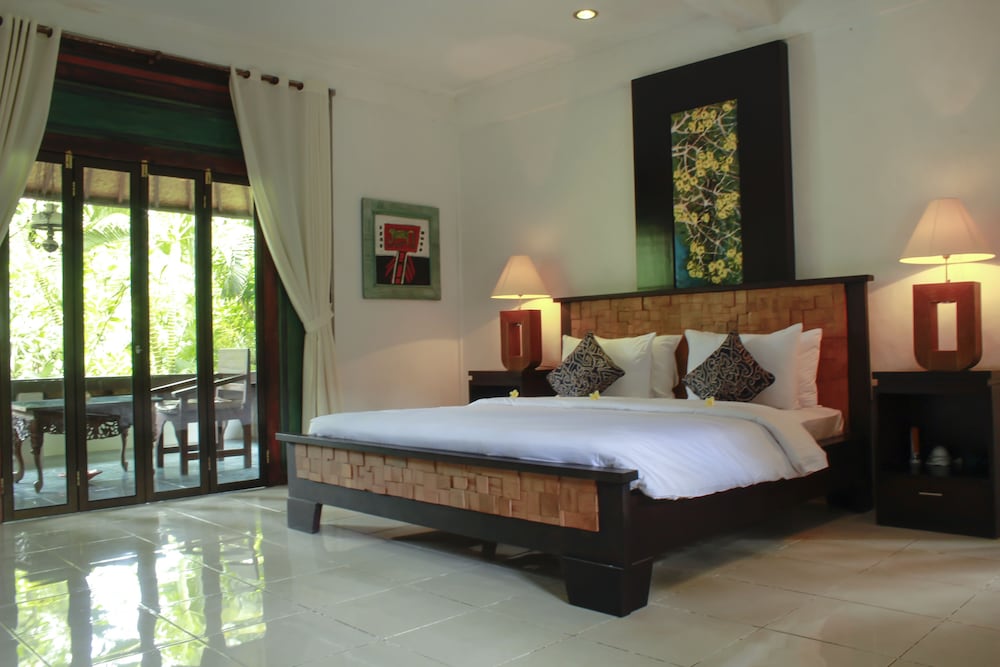 DEWANGGA BUNGALOW 27/71