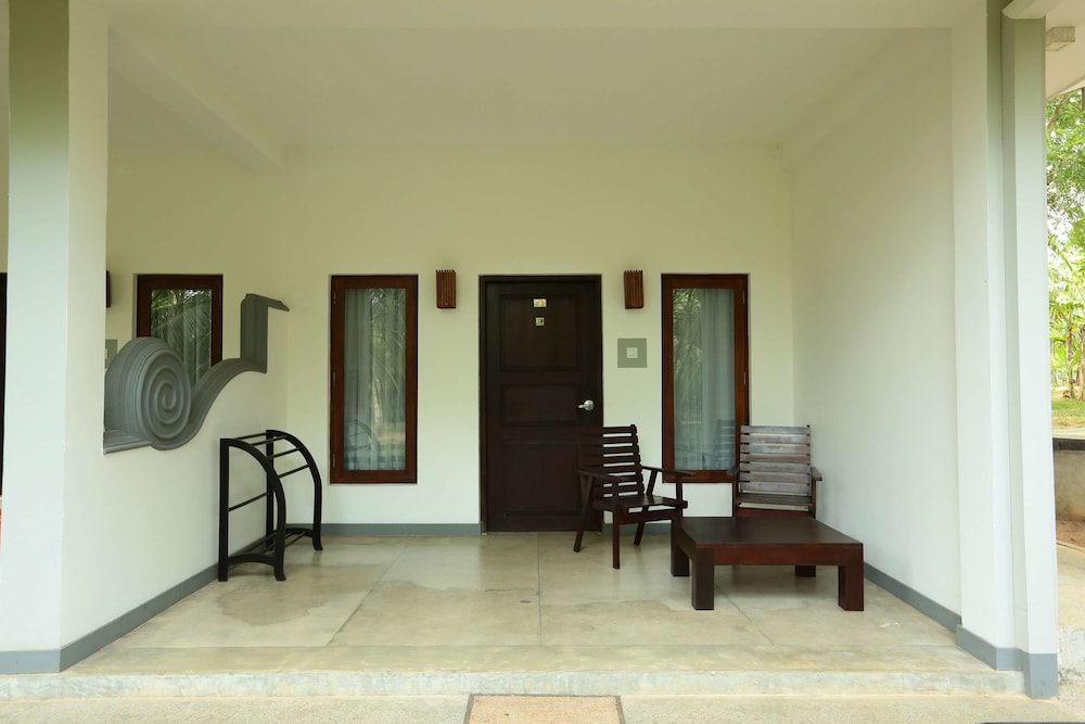 Lagoon Paradise Beach Resort 37/60