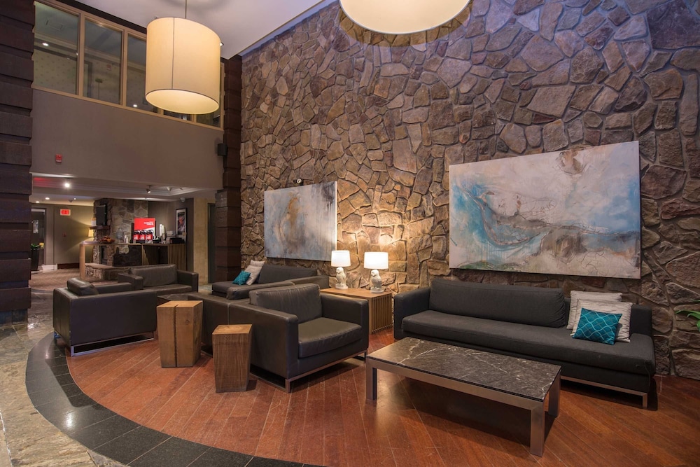 Sandman Signature Calgary Airport Hotel 29/47