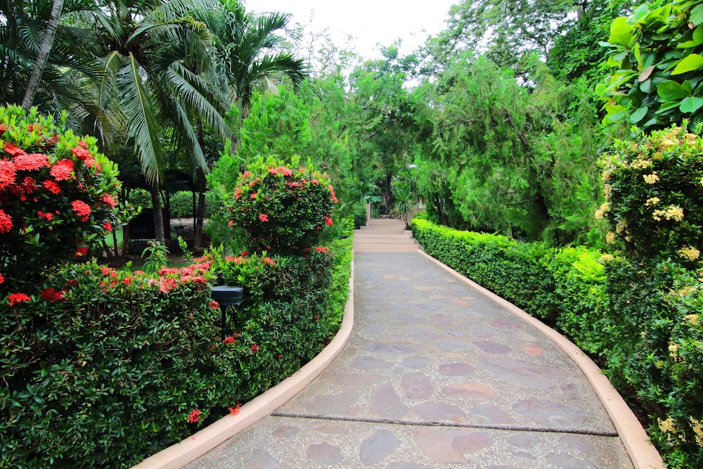 Villa Del Sueño 36/50