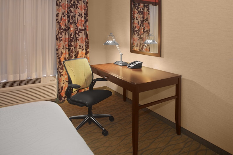 Hilton Garden Inn Akron 75/77
