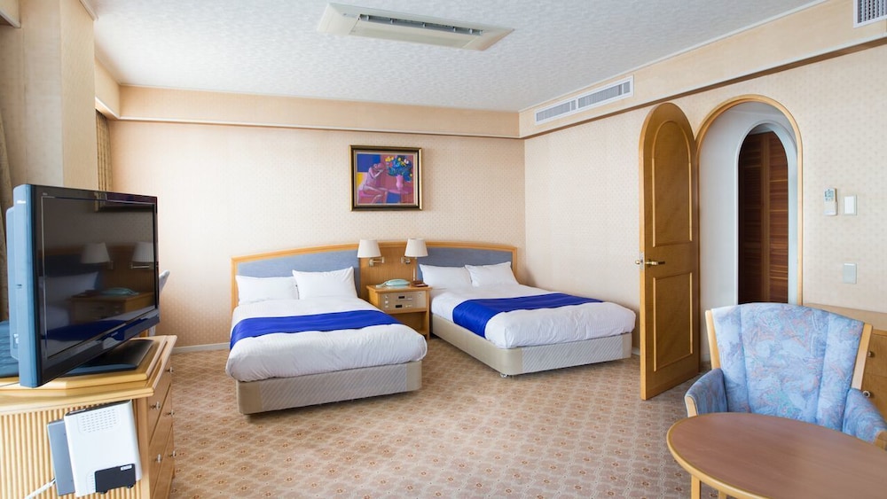 HOTEL LIMANI 13/64
