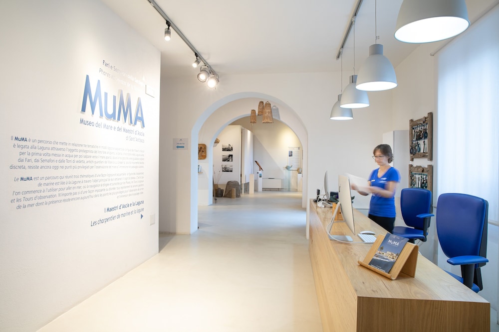 Muma Hostel 5/65