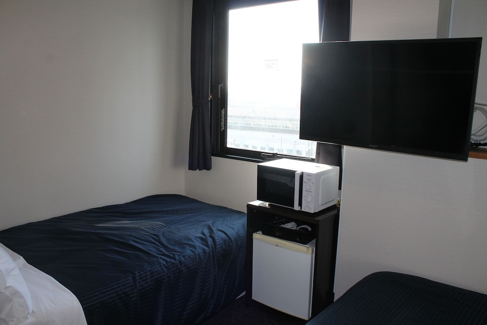 Hotel Livemax BUDGET miharaekimae 27/50