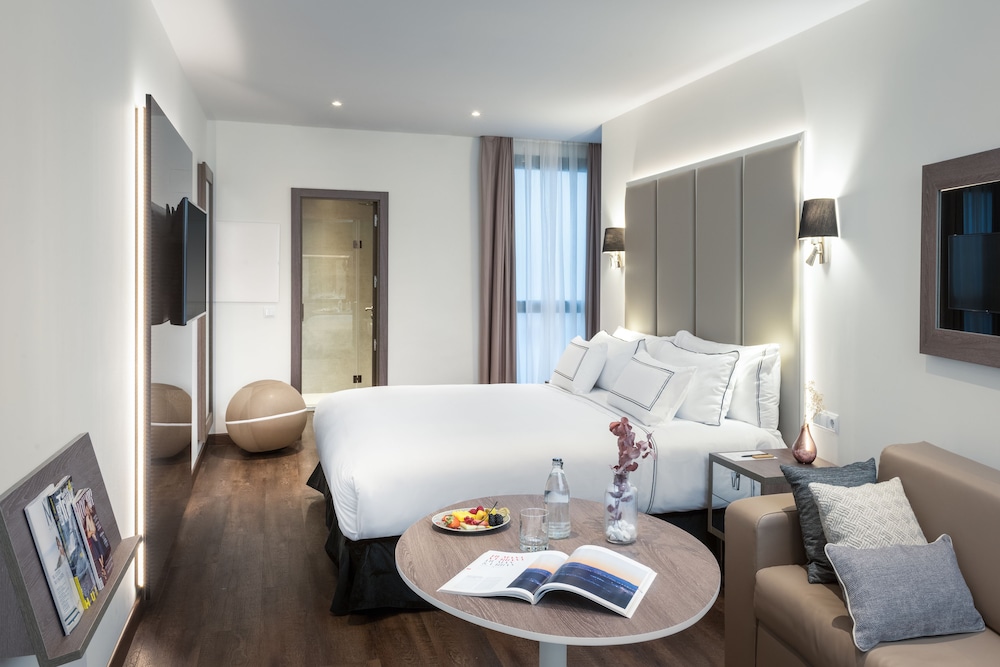 Melia Madrid Serrano 32/71