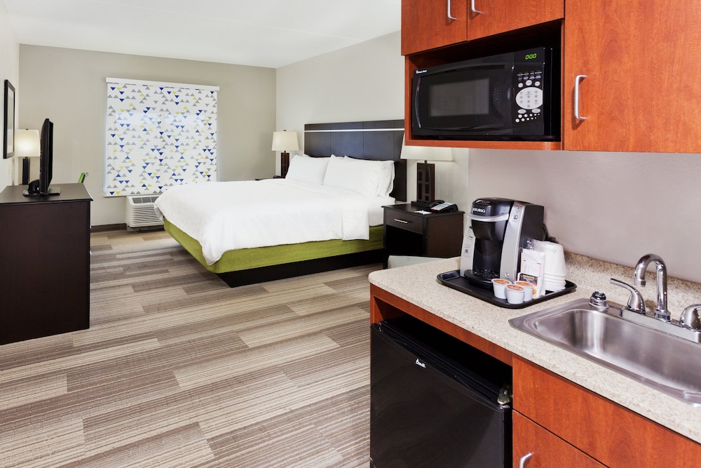 Holiday Inn Express Suites Montgomery E Eastchase 18/52
