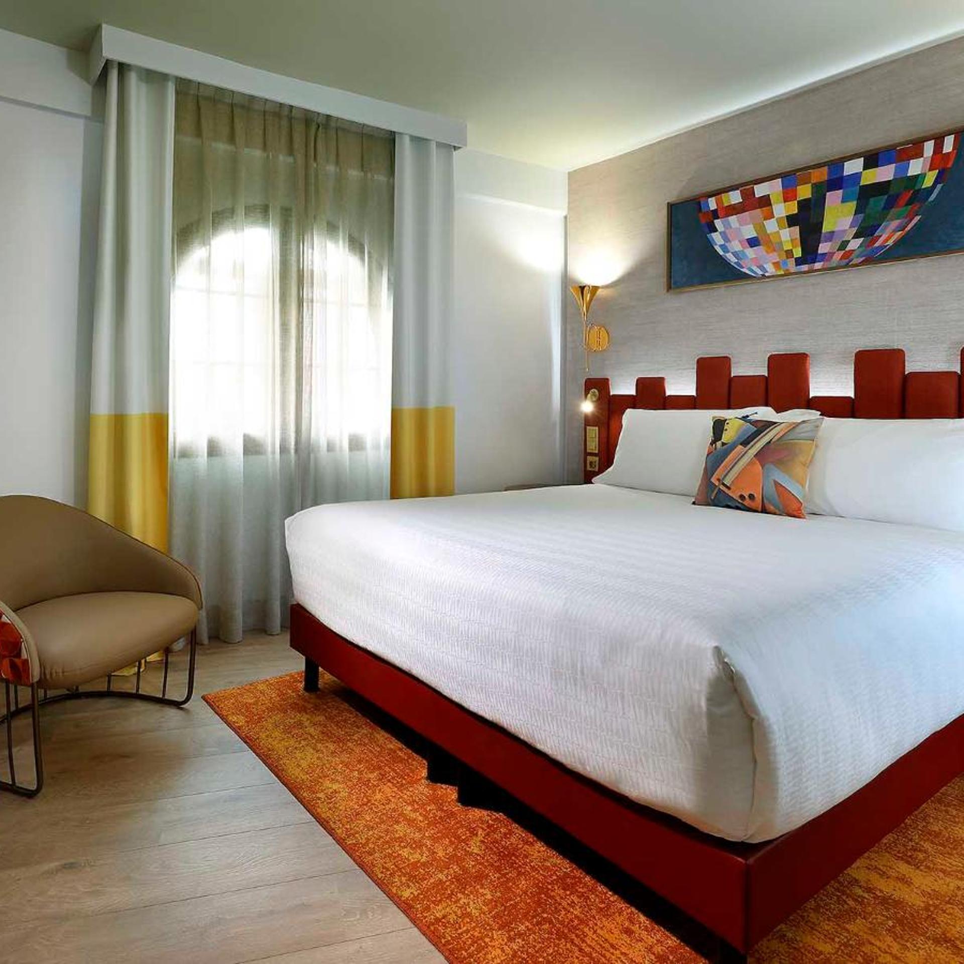 Suite, Sofa, Balcony
