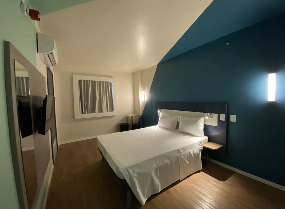 Ibis Budget Recife Jaboatao 30/64