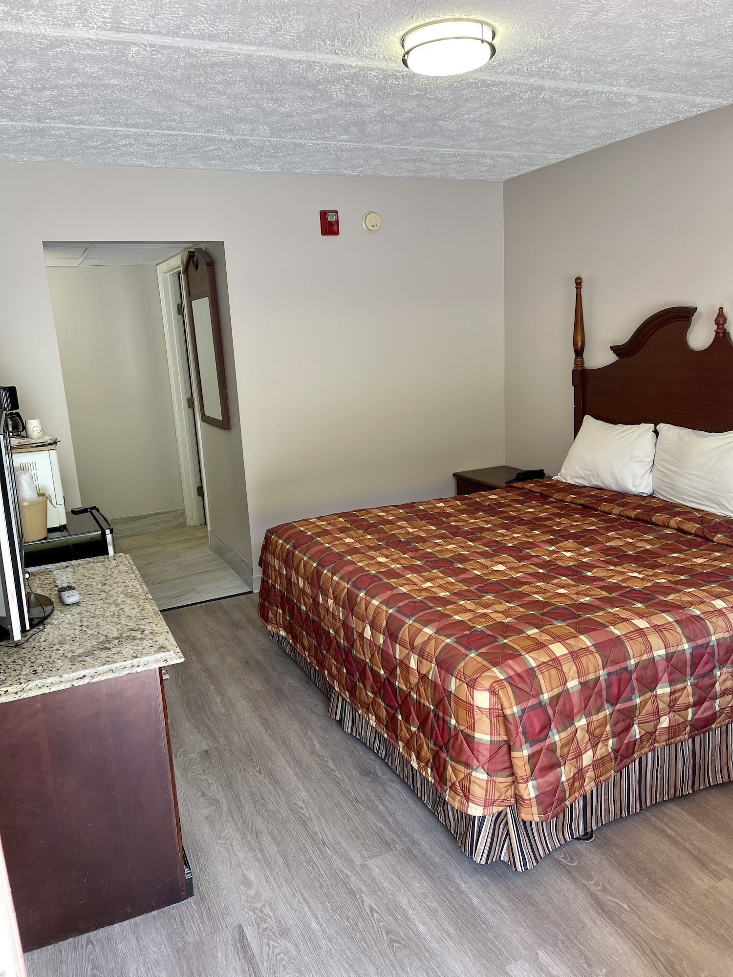 STANDARD, KING BED