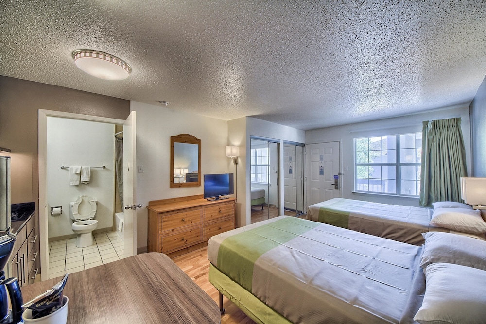 Studio 6 Extended Stay - San Antonio, TX - Medical Center 30/60