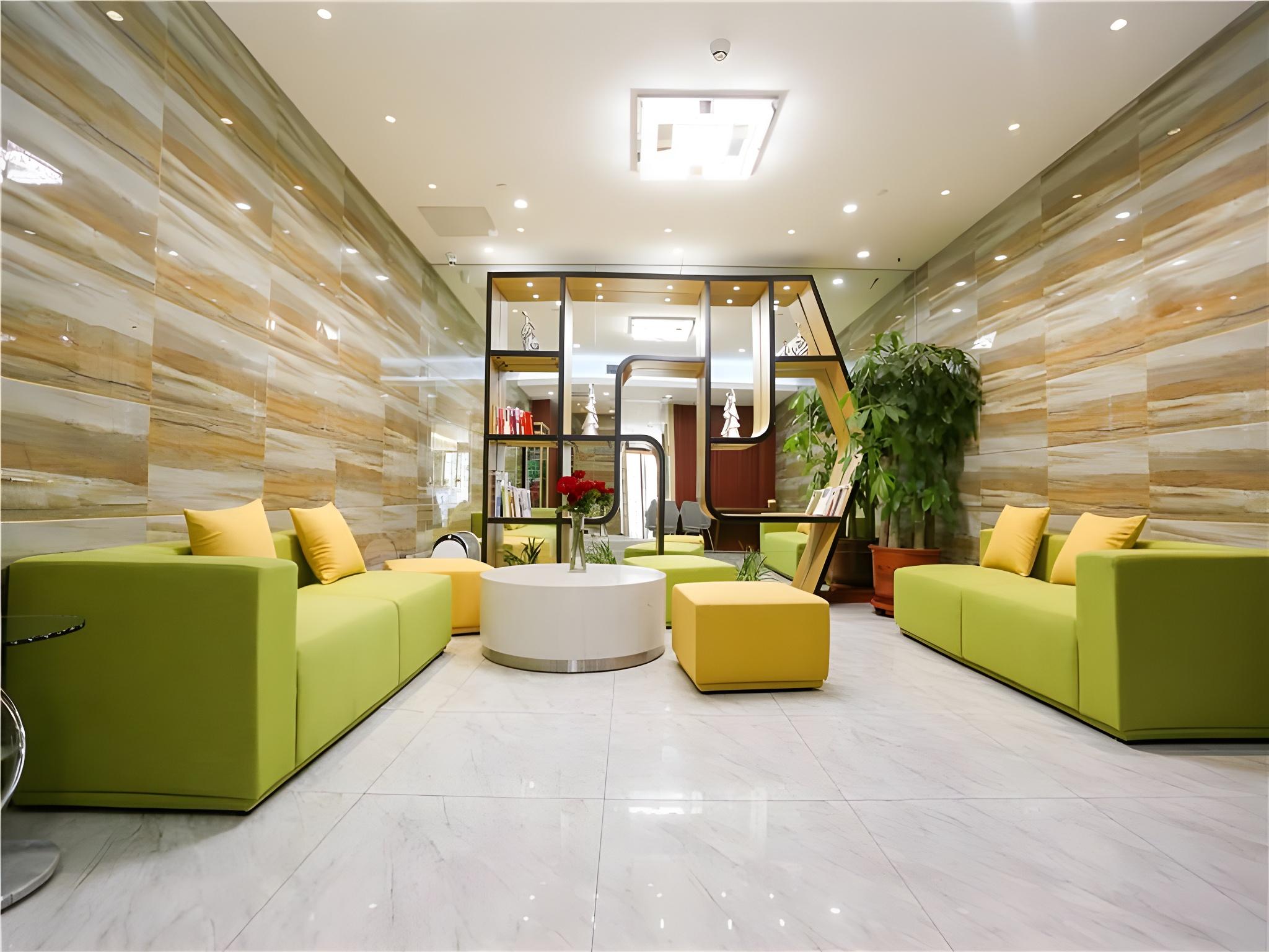 Chonpines Hotel (Beijing Caoqiao Metro Station) 43/51