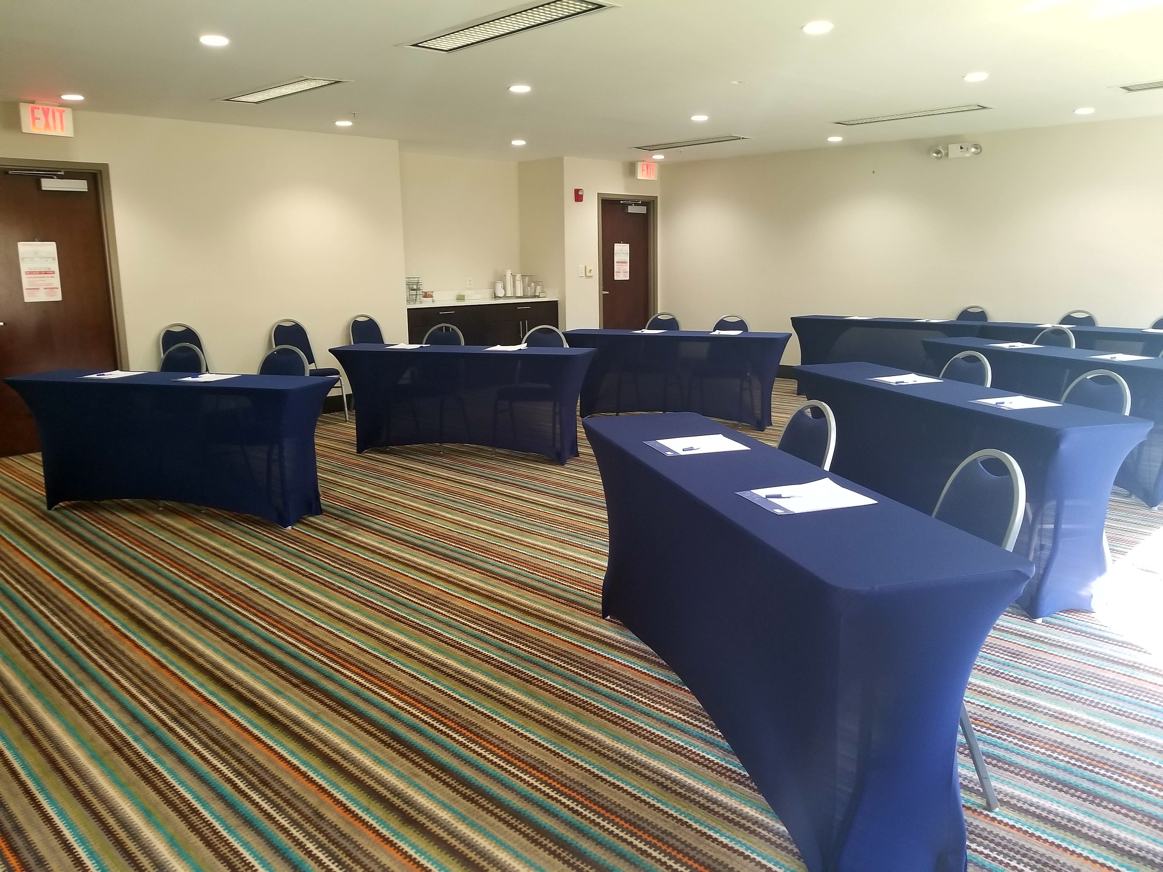 Holiday Inn Express Hotel Suites Mebane 58/62