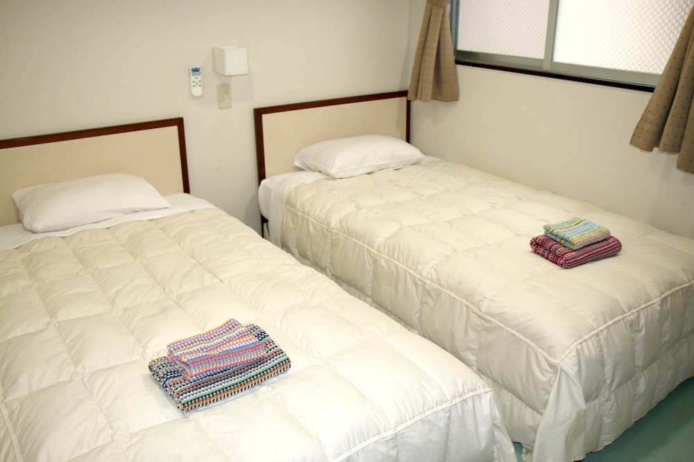 Shin-Imamiya Hotel 13/67