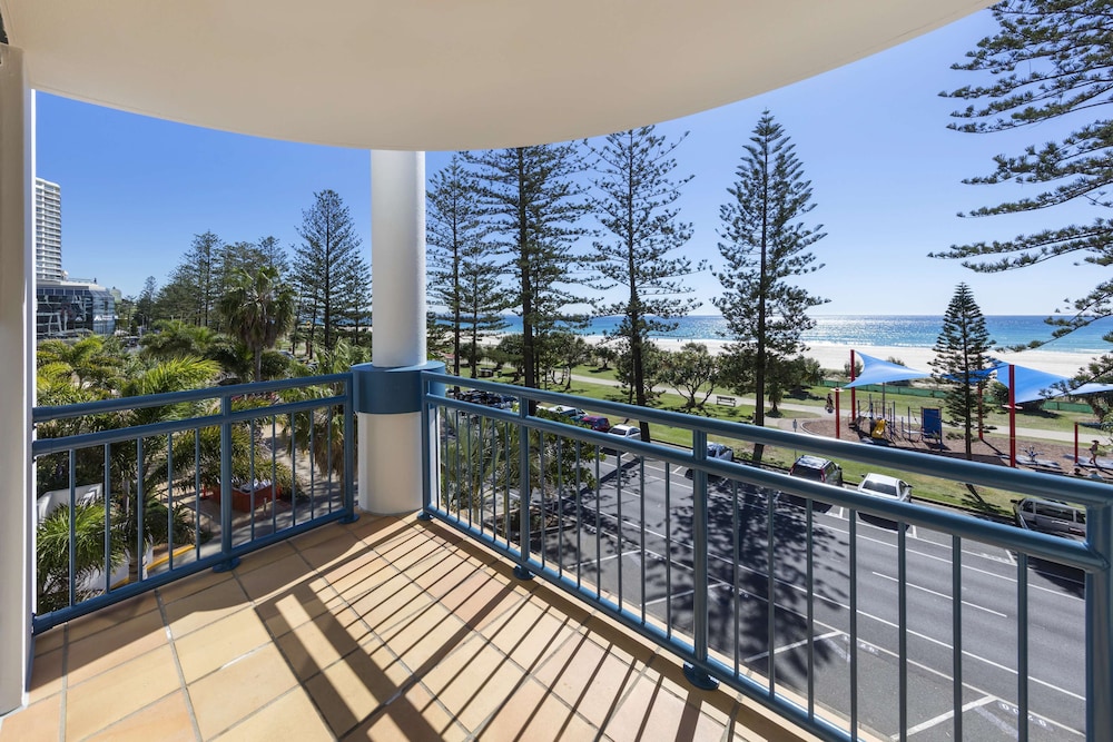 Oaks Gold Coast Calypso Plaza Suites 26/72