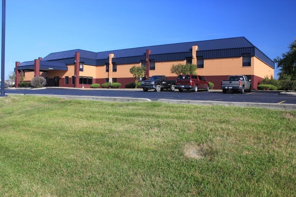 Super 8 by Wyndham Columbia City 1/19