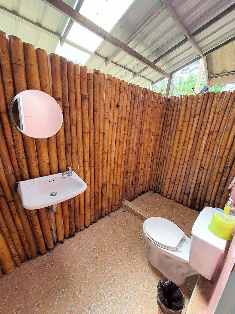 Kalacanal Resort 49/50