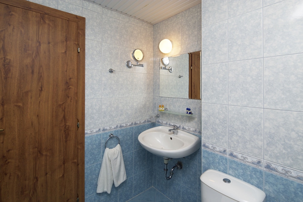 MPM Condor Hotel 48/50