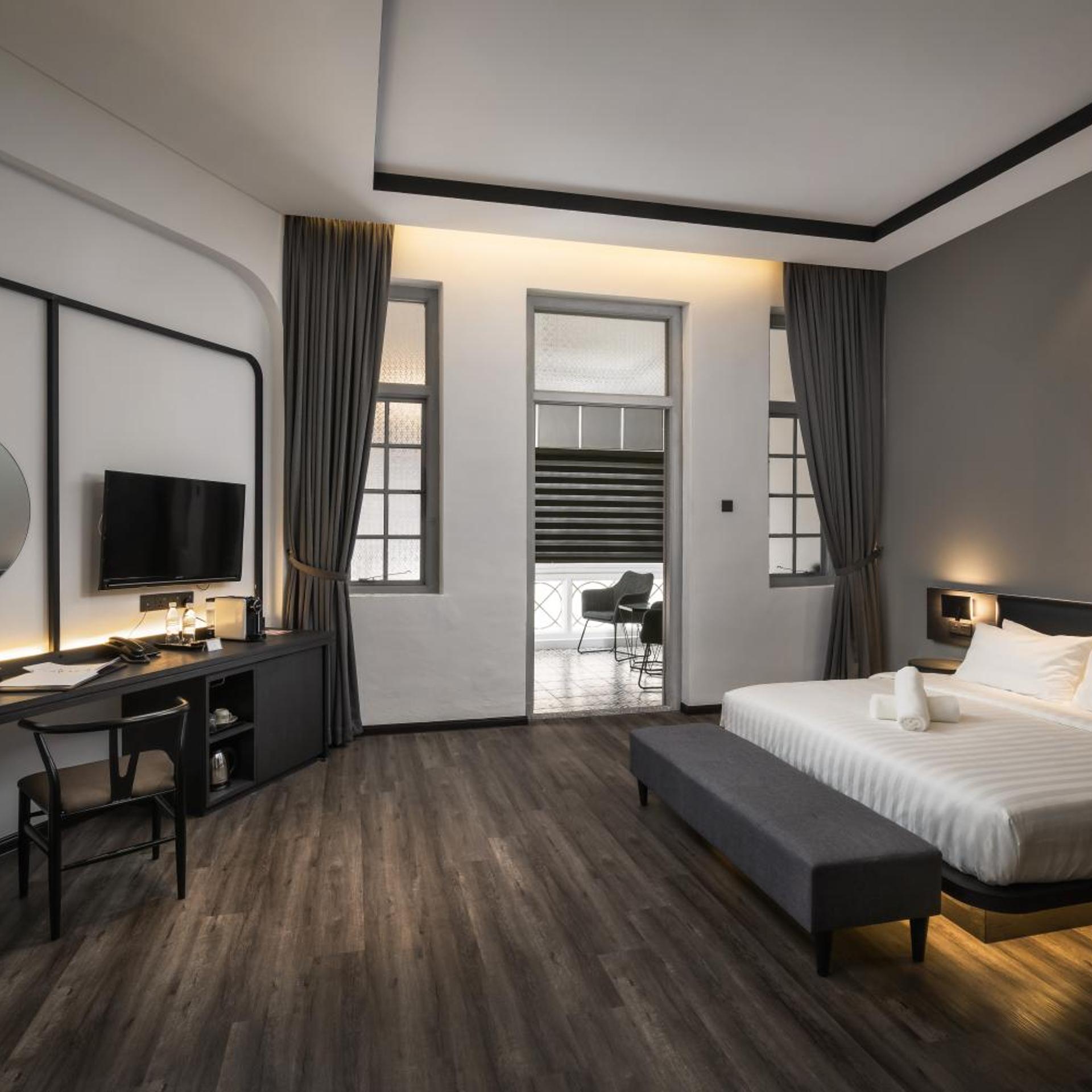 جناح بريميوم بسرير كينج بحوض استحمام، Modern Hotel Georgetown 4/8