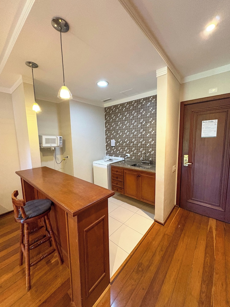 1 BEDROOM, DELUXE, MOUNTAIN VIEW