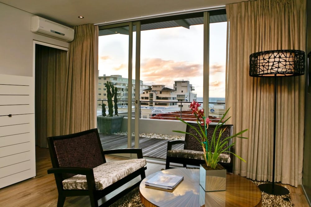Atlantic Affair Boutique Hotel 47/68