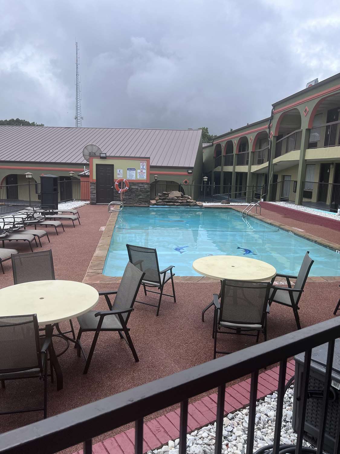 Surestay Hotel By Best Western Mt Pleasant 21/22