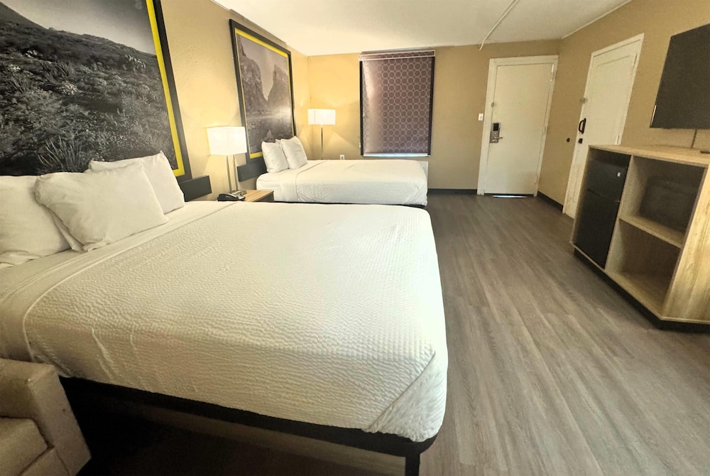 Super 8 by Wyndham Corpus Christi Airport 14/51