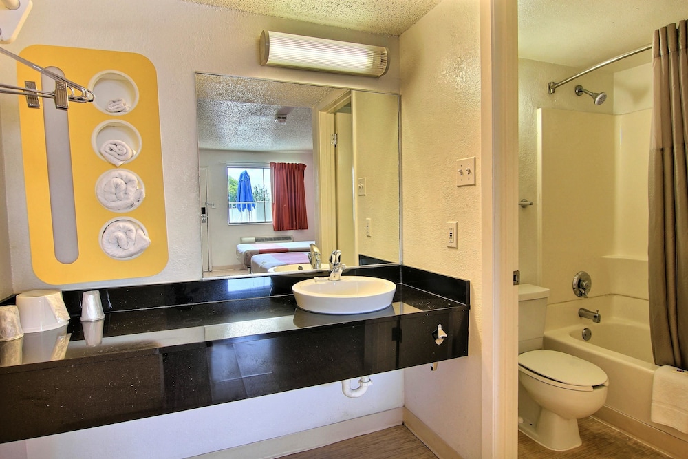 Motel6 Austin, TX 15/51