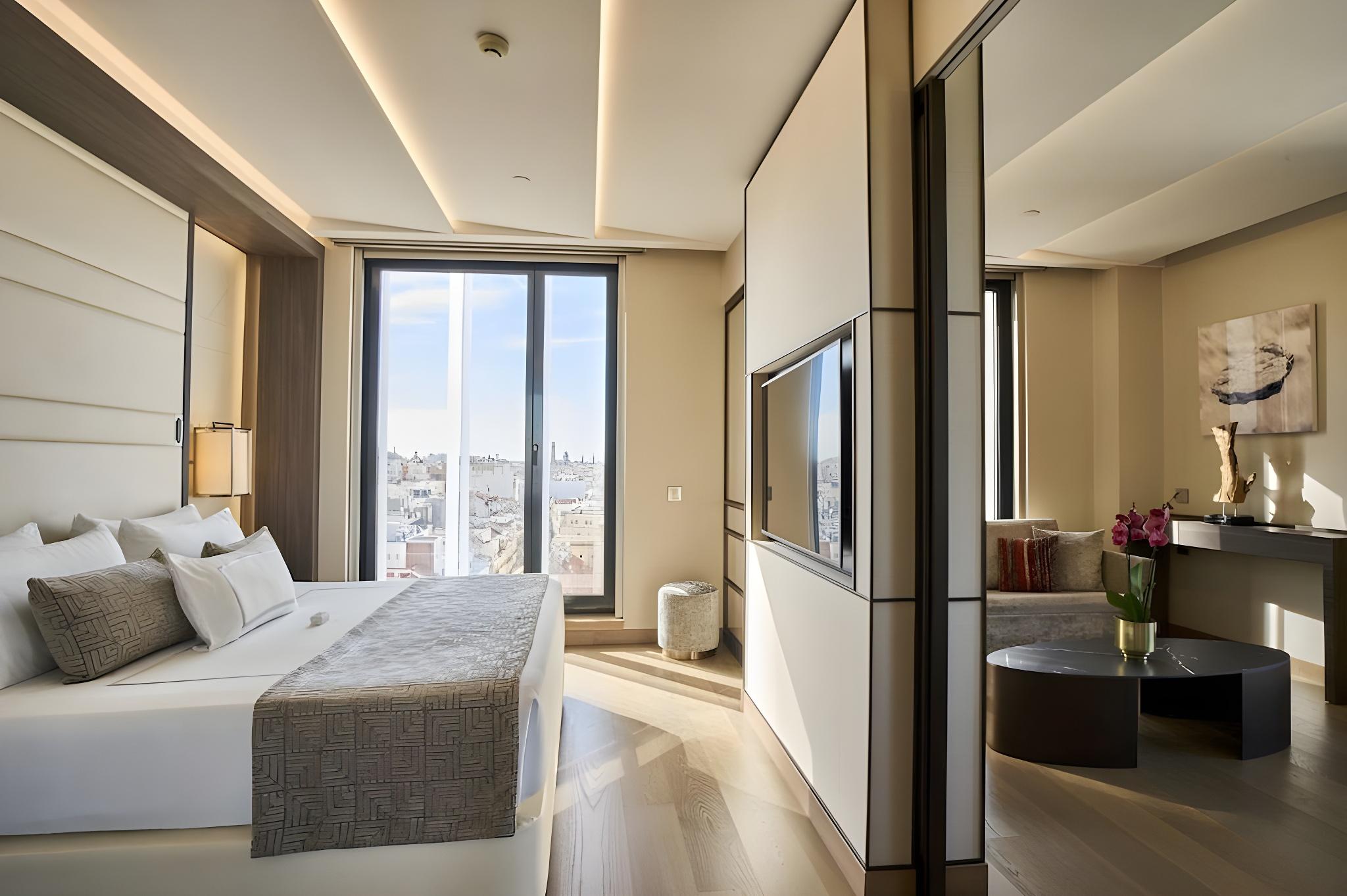 Deluxe, Suite, Single, Double Bed, City View