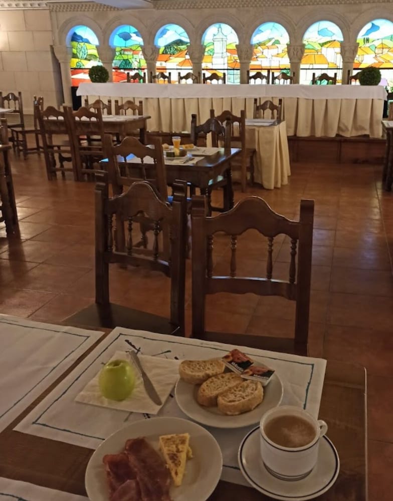 Santo Domingo De Silos Hotel 19/30